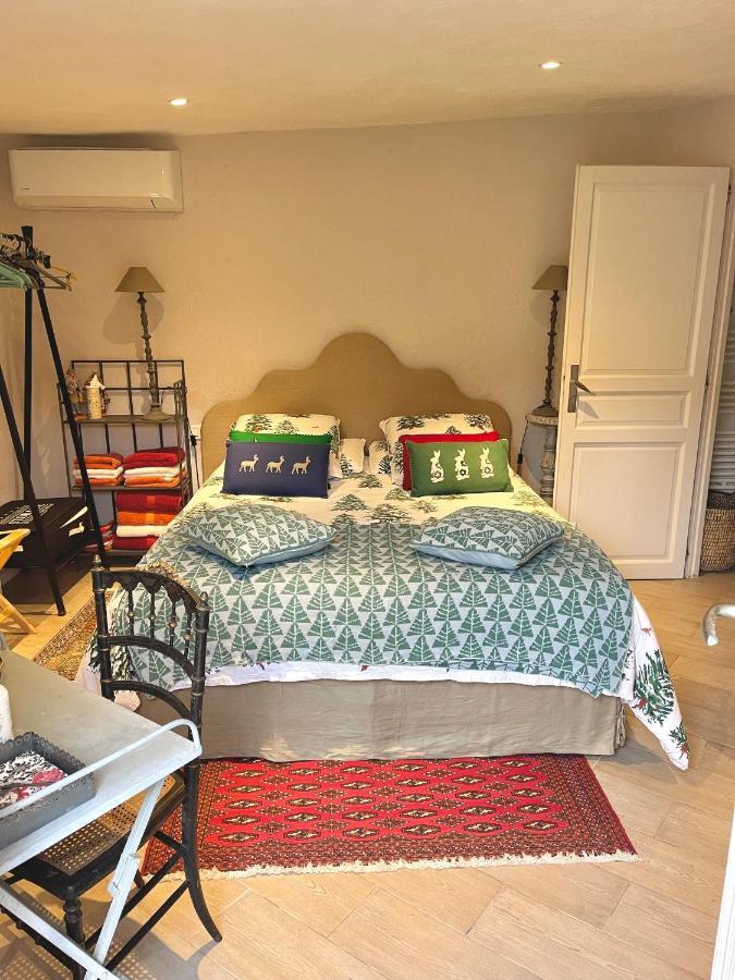Abeille Bed & Breakfast ว็องส์ ภายนอก รูปภาพ
