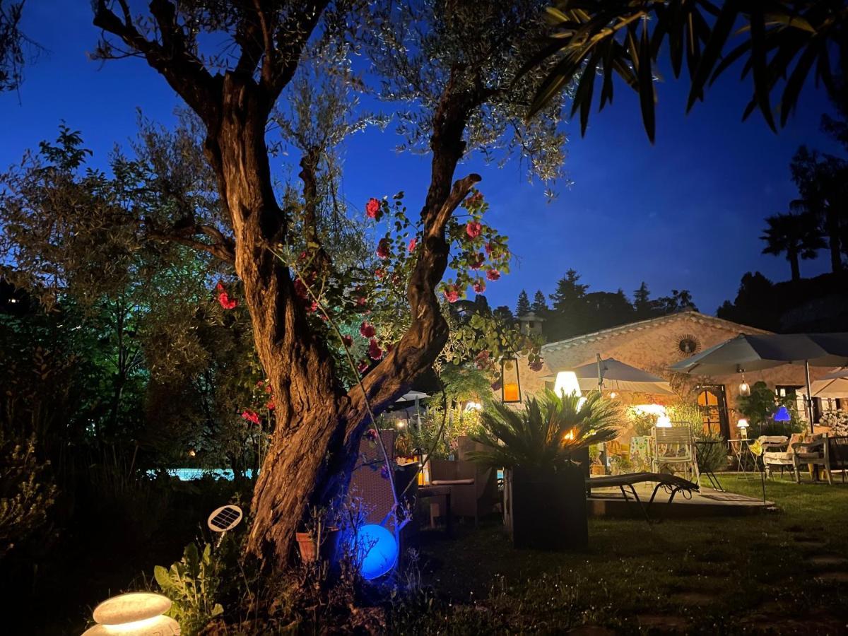 Abeille Bed & Breakfast ว็องส์ ภายนอก รูปภาพ