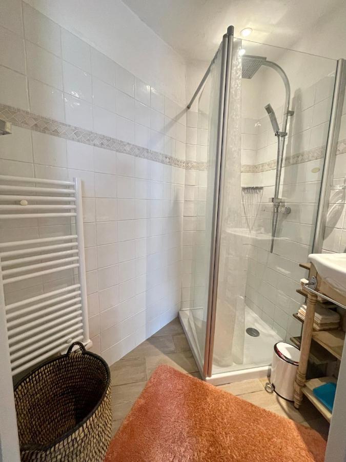 Abeille Bed & Breakfast ว็องส์ ภายนอก รูปภาพ